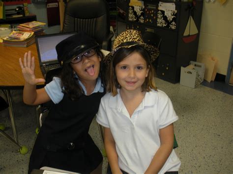 Mrs. Goethe's 2nd Grade: Crazy Hat Day