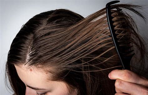 7 Ways To Manage A Cowlick And Best Hairstyles For Cowlicks