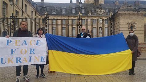 Guerre En Ukraine Comment Participer à Laide Humanitaire En Côte D