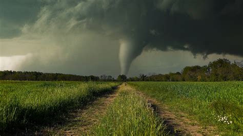 Estados Unidos dónde hay alerta de tornado hoy