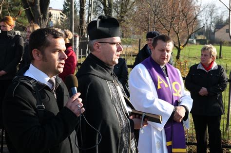 Pogrzeb Ksi Dza Andrzeja Biernackiego Rok Urz D Miasta I Gminy