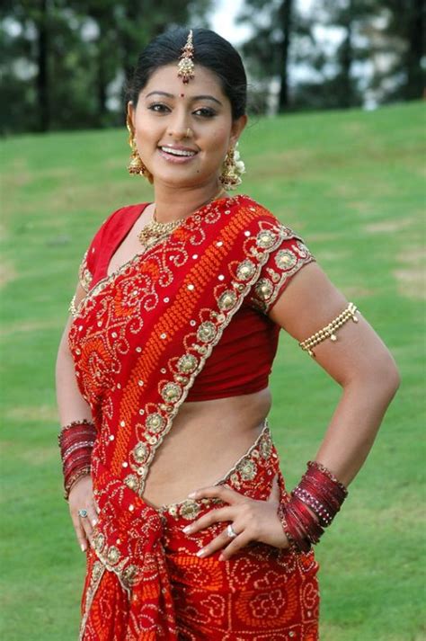 INDIAN ACTRESS Tamil Actress Sneha Hot Showing Her Hanging Big Boobs And Bra