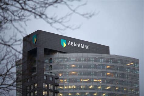 Abn Amro Boekt Minder Winst Nrc