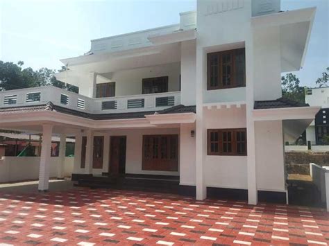 2200 SqFt 4 BHK House In 14 Cents For Sale At Near Athirampuzha