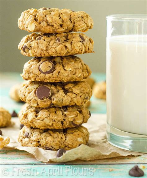 Oatmeal Chocolate Chip Walnut Cookies