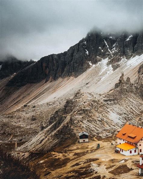 There Is A House In The Mountains 📍 Dolomites Italy 🇮🇹 Rmostbeautiful