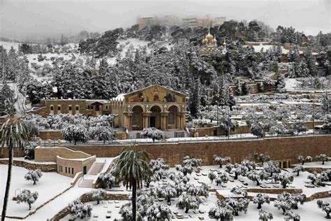 Snowstorm hits Jerusalem and Israel's desert