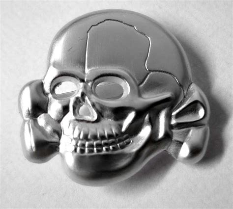 Waffen SS Officers Cap Badge Skull - Deschler M1/52 RZM New