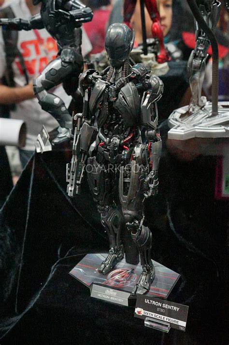 Sdcc Hot Toys Marvel At Sideshow Booth The Toyark News