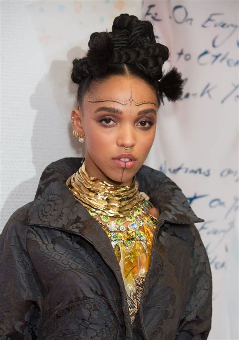 Photo Fka Twigs Arrivées Pour Lannonce Des Nomination Des Brit