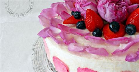 Torta Di Meringa Con Petali Di Rosa Un Dolce Di Grande Effetto Per