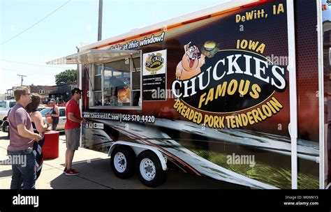 Leclaire Iowa Usa Th June The Chuckies Famous Breaded Pork