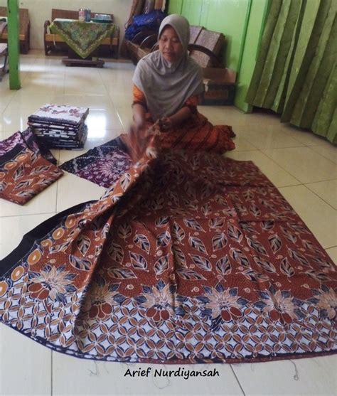 Menelusuri Jejak Batik Tulis Di Lamongan