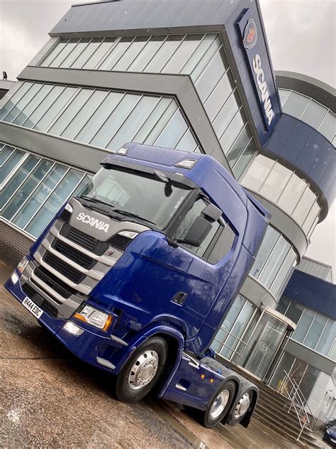 Spiers Hartwell Confirms Its 2019 Order Of 12 Scania Vehicles With