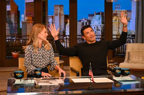 Kelly Ripa Compares Intimate Experience With Mark Consuelos To Mickey