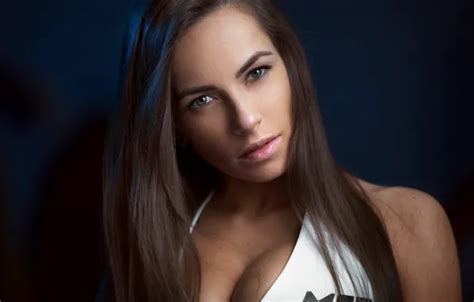 Wallpaper Girl Cleavage Green Eyes Breast Photo Photographer Model Brunette For Mobile