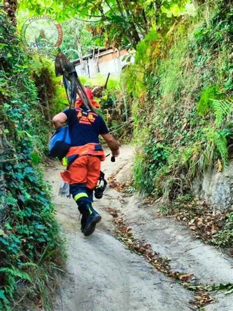 Incendio Al Monte Cotto Domate Le Fiamme Con Lintervento Dell