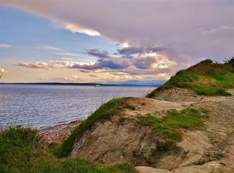 Whidbey Island, Washington : Pacific Northwest's Gem in Camouflage