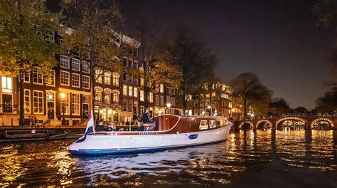 Amsterdam Evening Canal Cruise Get A Free Audio Guide