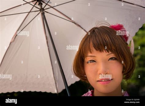 Smiling Japanese Hi Res Stock Photography And Images Alamy