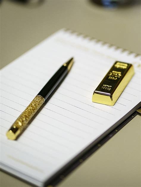 How a Gold Mutual Fund Works Story - Investing In Gold