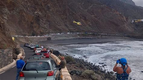 AHOGADO ALMÁCIGA Un joven muere en la playa de Almáciga