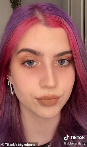 Hot Sexy Abby Roberts Bikini Pics