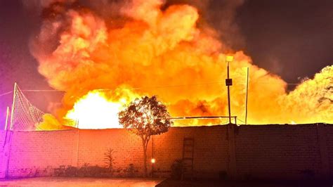 Fotos Y Videos Del Incendio En Taller De Pirotécnicos En Ate Que Dejó Al Menos Cinco Muertos