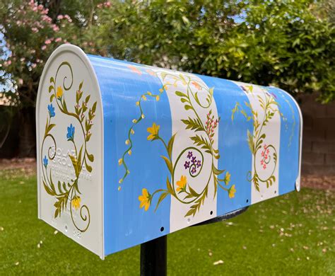 paint mailbox 5