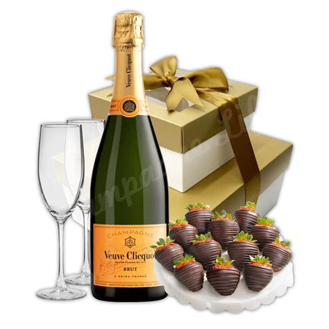 Champagne & Roses Gift Set | Champagne Life Gifts