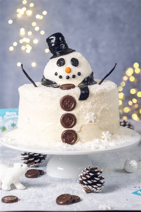 Easy Snowman Cake