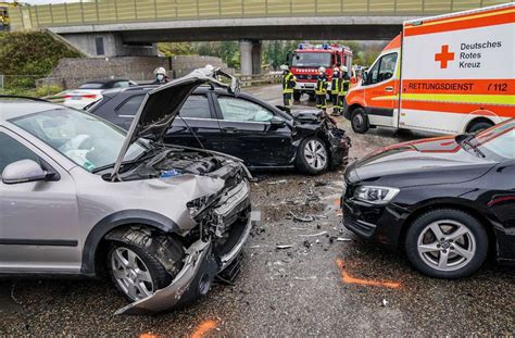 Frontalzusammensto Bei Weilheim Vier Menschen Bei Unfall Schwer