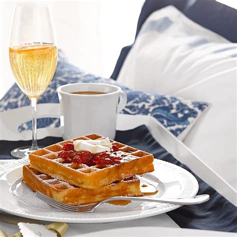 Breville Smart Waffle Maker, 4 Slice | Williams Sonoma AU