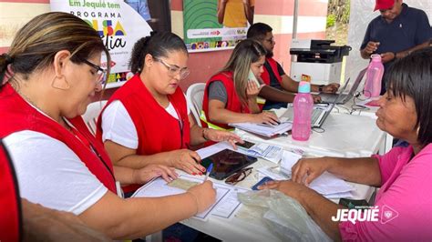 Projeto itinerante da Prefeitura de Jequié leva atendimentos de Saúde e