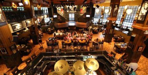 Hard Rock Cafe Chicago Offers Happy Hours And More