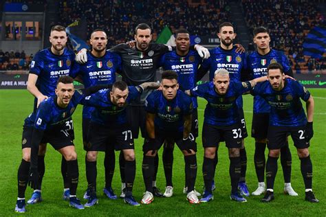 L Inter Propone Il Rinnovo Handanovic Ma Lui Prima Vuole Una Garanzia