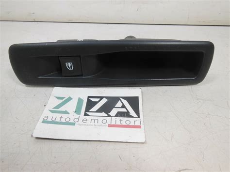 Pulsante Alzacristalli Posteriore Destro Renault Scenic III 2010