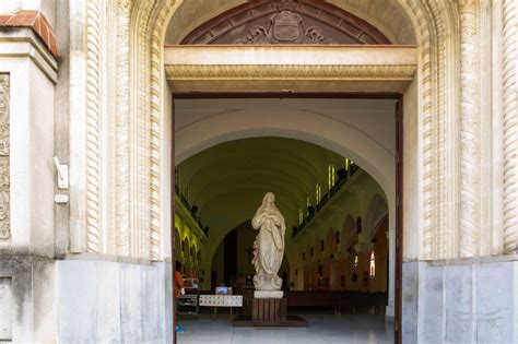 Photo of Mother Mary's Statue in a Church · Free Stock Photo