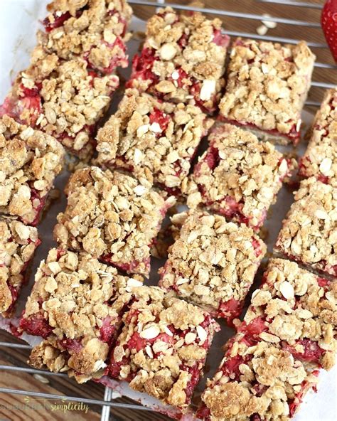 Strawberry Oatmeal Bars Easy Oatmeal Bars With Fresh Strawberries