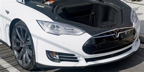 The 5 Best Tesla Safety Features