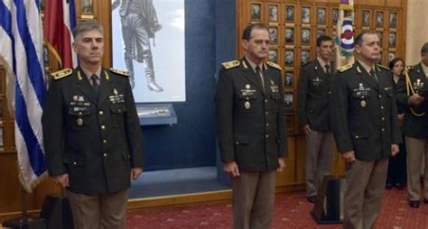 Nombramientos En La Cúpula Del Ejército Uruguayo Noticia Noticias Defensa