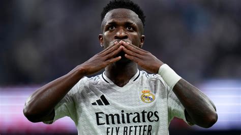 Vini Jr Marca Hat Trick Rodrygo Sai Lesionado E Real Madrid Goleia O