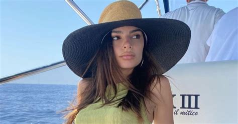 FOTO Modelja e njohur nuk i lë vend imagjinatës e veshur me bikini