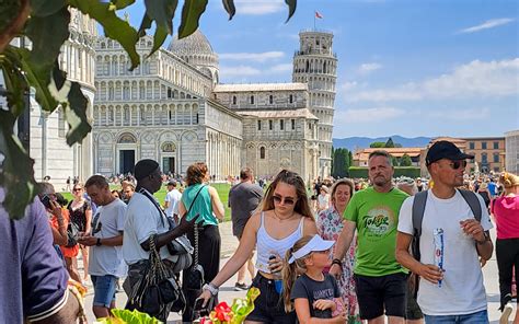 3-Hour Guided Walking Tour of Pisa with Skip-the-Line Access to the ...