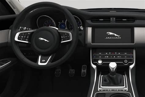 Lease The Jaguar XF Saloon 2 0 P250 R Dynamic SE Black 4dr Auto