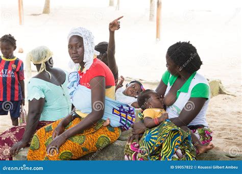 Jeunes Femmes Africaines Photographie éditorial Image Du Séance 59057822