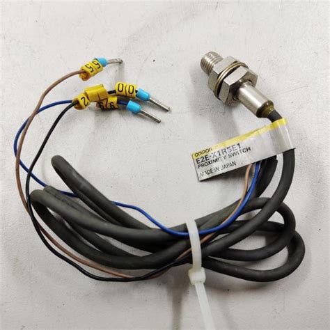 Jual Open Ds Omron E2E X1R5E1 Proximity Switch Sensor 8Mm Npn No Sn 1