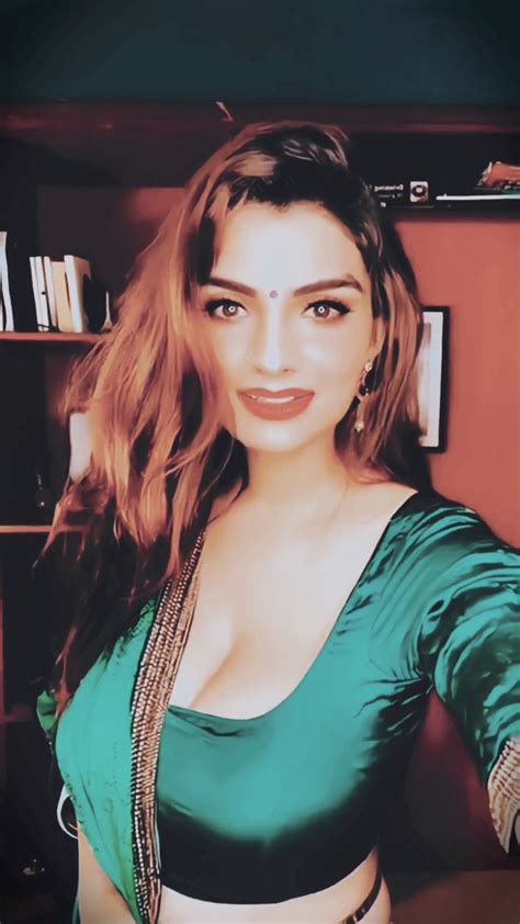26 Anveshi Jain ideas in 2025 | curvy woman, beautiful women videos