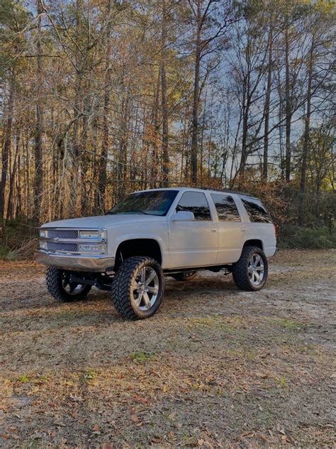 View build 6 Inch Lifted 1998 Chevy Tahoe 4WD | Rough Country