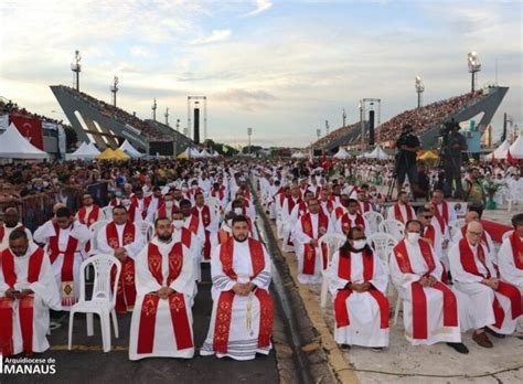 Solenidade de Pentecostes é celebrada por 50 mil fiéis na Arquidiocese